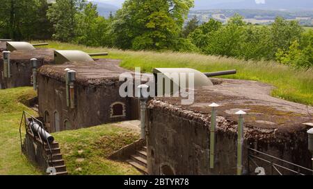 Feste Kaiser Guglielmo II, Forte De Mutzig, Francia, fortificazione, Metz, Howitzer, Lorena, Restauro, cupola, Monumento, Museo, Antica. Foto Stock