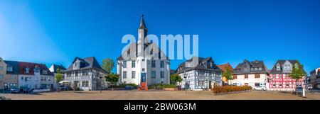 City hall and market, Usingen, Germany Foto Stock