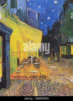 Il Cafe Terrace di notte ad Arles, Francia di Vincent Van Gogh 1888. Museo Kroller-Muller a Otterlo, Paesi Bassi Foto Stock