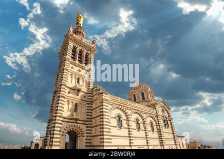 Cattedrale Notre Dame de la Garde, uno dei principali monumenti storici di Marsiglia. Francia Foto Stock