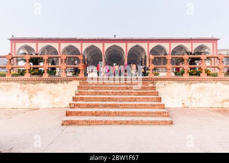 Diwan-e-aam, cortile del forte di Lahore, Cittadella dell'Impero Mughal, architettura islamica e indù, Lahore, provincia del Punjab, Pakistan, Asia meridionale, Asia Foto Stock