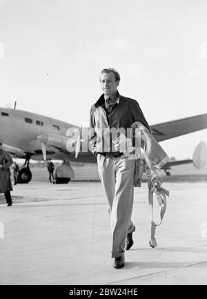 Serie speciale di Geoffrey de Havilland durante il volo di prova del prototipo DH.91 Albatross, G-AEVV, su Hatfield, settembre 1938 Foto Stock