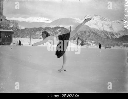 Cecilia Collegge sul ghiaccio a St Moritz. Molti noti appassionati di sport invernali si divertono a St Moritz, in Svizzera, dove la stagione è ormai in piena attività. Foto spettacoli, Miss Cecilia Colleedge, titolare britannico del campionato mondiale di pattinaggio, sul ghiaccio a St Moritz 28 dicembre 1937 Foto Stock