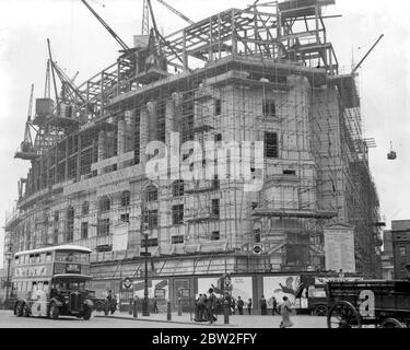 Unilever House, Blackfriars, in corso di costruzione., Londra. 17 luglio 1931 Foto Stock