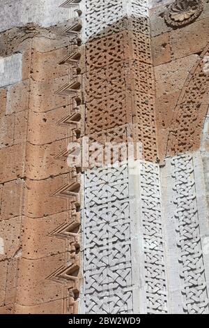 Alayhan Caravanserai situato nella città di Aksaray, Turchia. Alayhan Caravanserai periodo Seljuk Anatoliano è stato costruito nel 13 ° secolo. Foto Stock