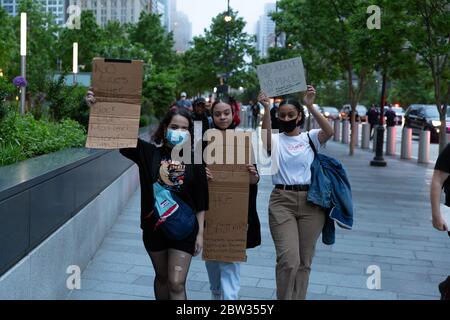 New York, New York, USA, maggio 28, manifestanti per George Floyd Credit: Maxim Kalitvintsev/Alamy Live News Foto Stock