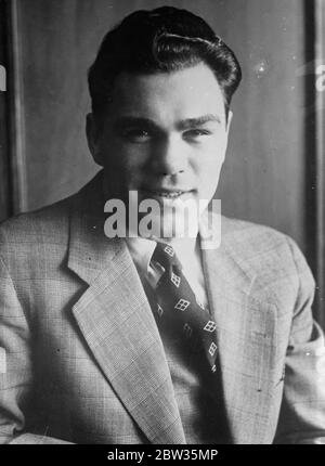 Max Schmeling a casa a Bad Saarow, Germania. Marzo 1933 Foto Stock