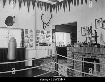 Max Schmeling a casa a Bad Saarow, Germania. Marzo 1933 Foto Stock