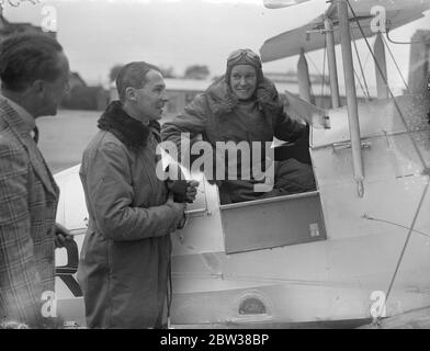 Jean Batten e aereo a Brooklands . Aprile 1934 Foto Stock