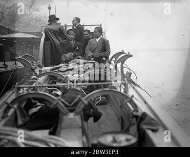 Prima delle nuove barche da siluro da 60 mph per Siam testate sul Tamigi . 11 gennaio 1935 Foto Stock