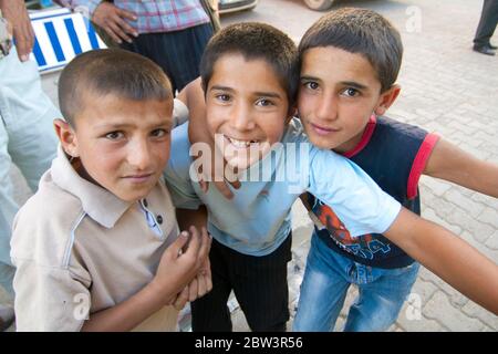 Asien, Türkei, Provinz Bingöl, Karliova, Kinder Foto Stock