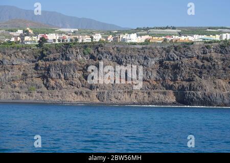 Case su una scogliera sur la Palma Foto Stock