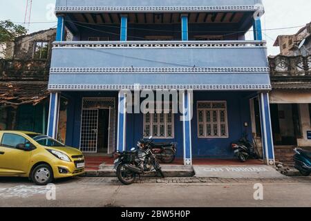 Una casa ornata viola in Heritage Town, Pondicherry, India Foto Stock