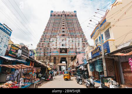 Il tempio sveva dello Sri Ranganatha, decorato in modo esuberante, un tempio indù a Tiruchirappalli, risalente a più di 1,000 anni fa. Foto Stock