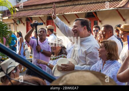 L'ex presidente di Panama, Juan Carlos Varela, in visita a Las Tablas, provincia di Los Santos, Repubblica di Panama. 11 Gennaio 2014. Foto Stock