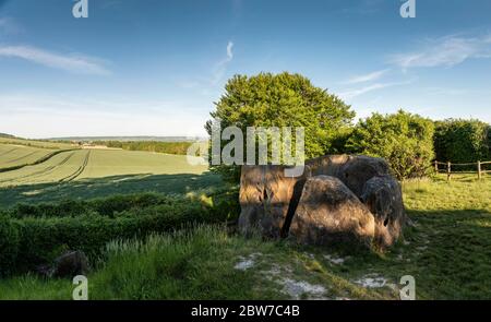 Barrum Neolitico lungo Barrow vicino a Trottisfliffe, Kent, Regno Unito Foto Stock