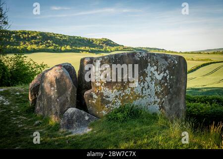 Barrum Neolitico lungo Barrow vicino a Trottisfliffe, Kent, Regno Unito Foto Stock