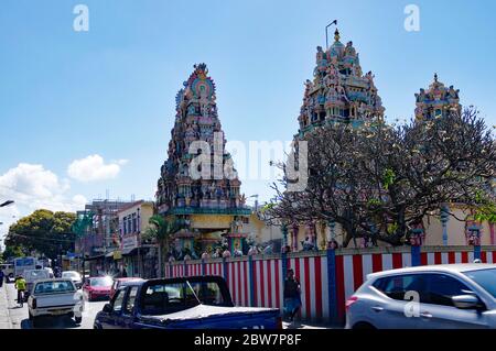 GOODLANDS/MAURITIUS - 15 AGOSTO 2018: La vita della strada principale in Goodlands. La città è famosa per la sua autenticità. In c'è uno dei più beaut Foto Stock