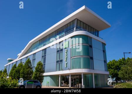 Hotel Holiday Inn presso l'Aeroporto Southend di Londra. Sistemazione vicino aeroporto, Southend on Sea, Essex, Regno Unito. Aeroporto in espansione. Viaggi d'affari Foto Stock