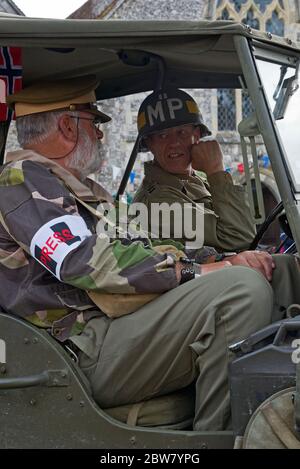 Il Southwick Village 1940's Revival evento nel 2019 che celebra il D-Day 75. Una rievocazione in tempo di guerra che vede la gente in costumi d'epoca e veicoli d'epoca Foto Stock