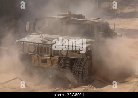 israele del sud 3 agosto 2014 soldati israeliani vicino al confine di gaza durante un conflitto Foto Stock