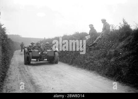 Grande esercito meccanico sulla pianura di Salisbury . Una delle nuove tankette a due posti in azione . 19 agosto 1927 Foto Stock