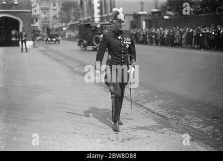 Levee del Re al Palazzo di St James. Sir John Simon in partenza. 30 maggio 1927 Foto Stock