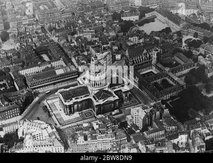 Parigi vista dall'aria . Visualizzazione del Pantheon . 1 novembre 1928 Foto Stock