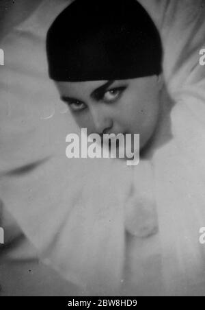 Baronessa in onda a Londra . Baronessa Luli von Hohenberg , una stella del palcoscenico tedesco dell'opera leggera , che farà un viaggio speciale in Inghilterra l'8 gennaio per prendere una festa di primo piano in un'esibita radiofonica boadcast chiamata ' Good Night , Vienna ' 5 dicembre 1931 Foto Stock