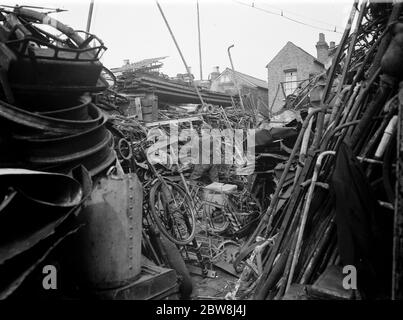 Commercianti di metalli di ferro e di rifiuti . 1937 . Foto Stock