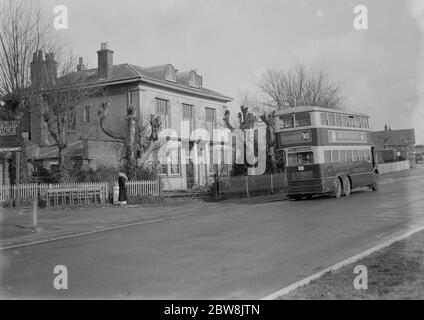 Casa a metà strada , Swanley , Kent . 1935 . Foto Stock