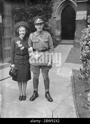 Le nozze dei Lampards a Mottingham , Kent . Lo sposo e lo sposo . 1939 Foto Stock