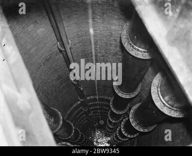 Gravesend Water Works in Kent . Un pozzo . 1939 Foto Stock