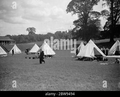 Volontari della Royal Navy Reserve nel campo di Greenhitthe , Kent . 1938 Foto Stock