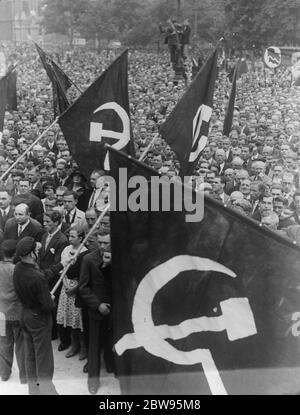 Disordini nelle elezioni tedesche ( Foto per aria ) la polizia ha infrantito una manifestazione antifascista dei comunisti a Berlino . La Germania è andata alle elezioni di domenica . 31 luglio 1932 Foto Stock