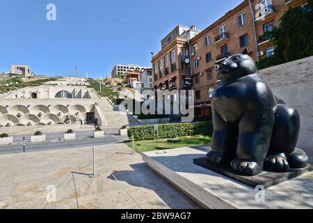 'Il gatto' (Gatto) di Fernando Botero. Complesso Cascade di Yerevan, Armenia Foto Stock