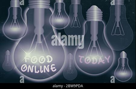 Scrittura manuale di testo alimentare online. Foto concettuale varietà di alimenti allestiti in un sito web direttamente consegnato dal negozio Foto Stock