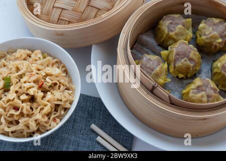 Manzo siu mai con tagliatelle Foto Stock