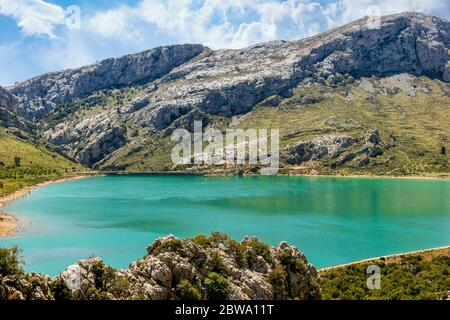 Lago artificiale Gorg Blu nella Serra de Tramuntana, Maiorca, Isole Baleari, Spagna, Europa Foto Stock