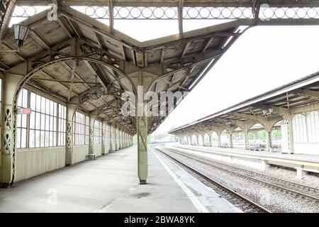 Stazione ferroviaria Vitebsky, Zagorodny Prospect, San Pietroburgo, Russia. Foto Stock