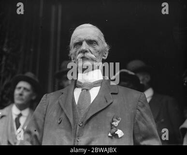 Divisione Abbey by - elezione a Westminster . Sig. Arnold Sutton. Foto Stock