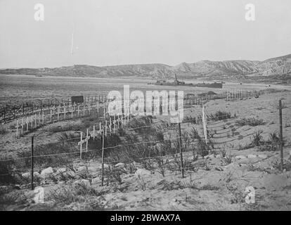 Domini e crisi nel Vicino Oriente . Gli inglesi non possono dimenticare che la penisola di Gallipoli contrasta oltre 20,000 tombe britanniche e Anzac . Telegramma del Premier al Commonwealth . Il Cimitero di Ari Burnu . 18 settembre 1922 Foto Stock