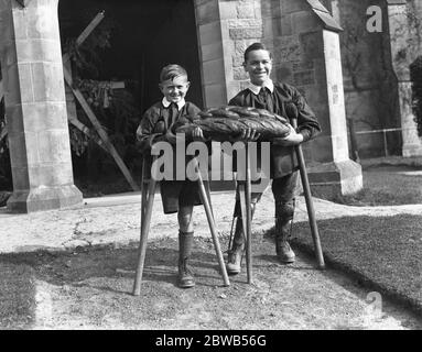 Harvest Festival alla Heritage Craft School , Chailey , West Sussex . 20 settembre 1936 Foto Stock