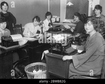 Organizzazione sionista ( Pubblicità ) 77 Great Russell Street Gennaio 1920 Foto Stock