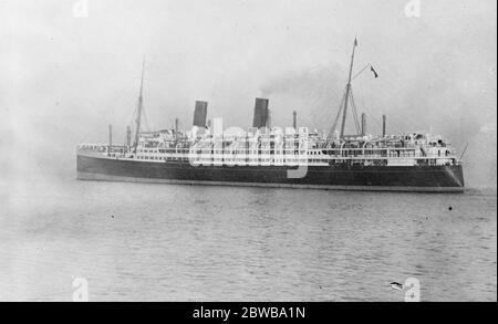 Il nuovo serbatoio a quattro viti Aorangi . Era la prima grande nave di trasporto del mare e della posta del passeggero ad essere spinta dai motori di combustione interni. 13 dicembre 1924 Foto Stock