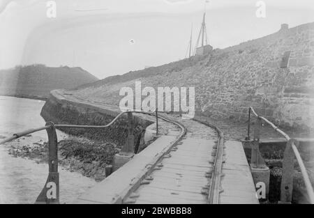 Vecchie piste ferroviarie a Bude , Cornovaglia , prese per la ferrovia londinese e sud-occidentale Foto Stock