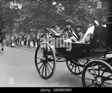 Regina Alexandra e Principessa Victoria Alexandra giorno 21 giugno 1916 Foto Stock