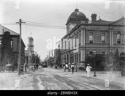 Grande terremoto a Yokohama . Città segnalata in caso di incendio . L'Ufficio postale . 3 settembre 1923 Foto Stock