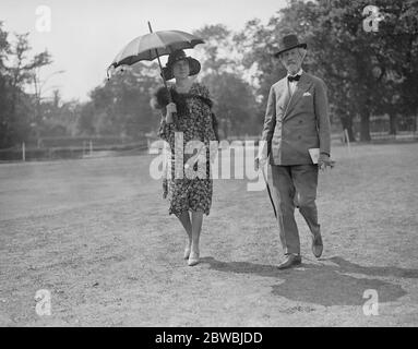 Al Gymkhana montato al ranelagh Club , Londra Ovest, alla signora Dennitt e al signor Robert Cunninghame Graham , 13 luglio 1929 Foto Stock