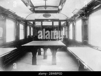 Una famosa carrozza ferroviaria a disposizione del Maresciallo Foch durante la guerra e che l'armistizio è stato firmato , installato presso gli invalides 30 aprile 1921 Foto Stock